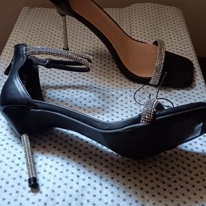 Elegant Black Stiletto Heels with Rhinestone Accents